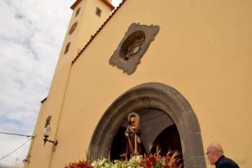 Misa, procesión y desfile de ganado en La Pardilla (Foto Francisco Javier Santana)